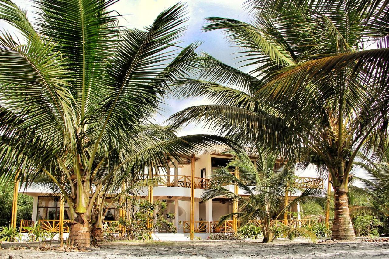 Seaside Garden Ecolodge Mompiche Exterior photo