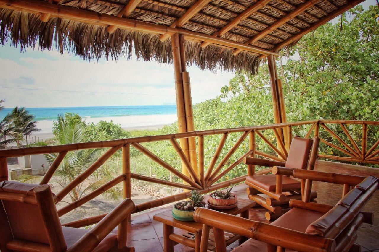 Seaside Garden Ecolodge Mompiche Exterior photo